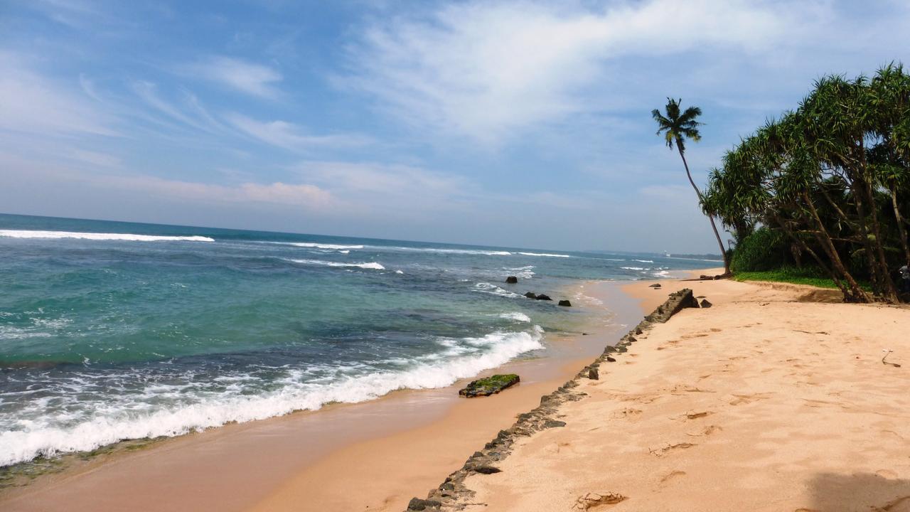 Ocean Reef Hotel Хиккадува Экстерьер фото